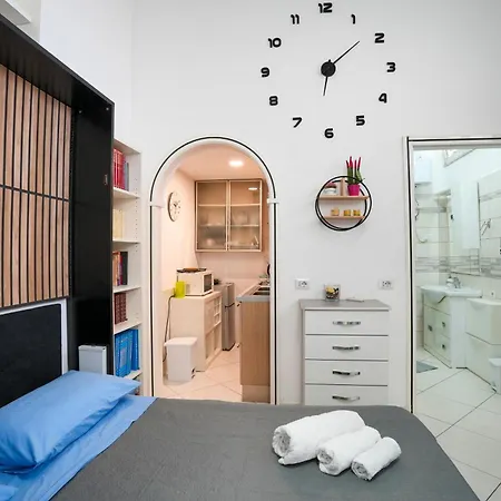 Domus Ciccio Pompeii - Relax & Free Parking * Scafati