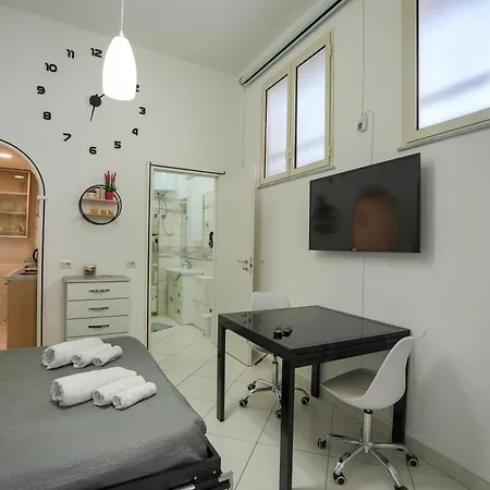Domus Ciccio Pompeii - Relax & Free Parking Apartment