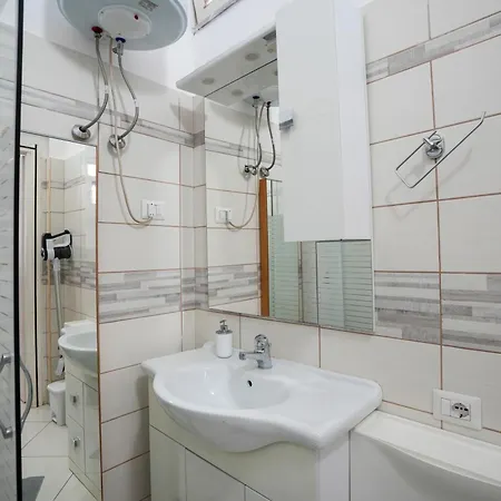 Domus Ciccio Pompeii - Relax & Free Parking